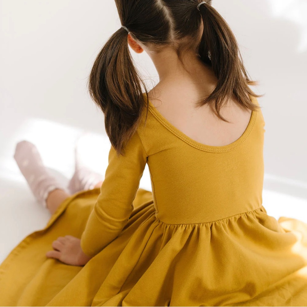 EUC alice and ames ballet dress - size 7 - moss green